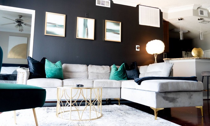 Uptown Maison | Stellar City Suites