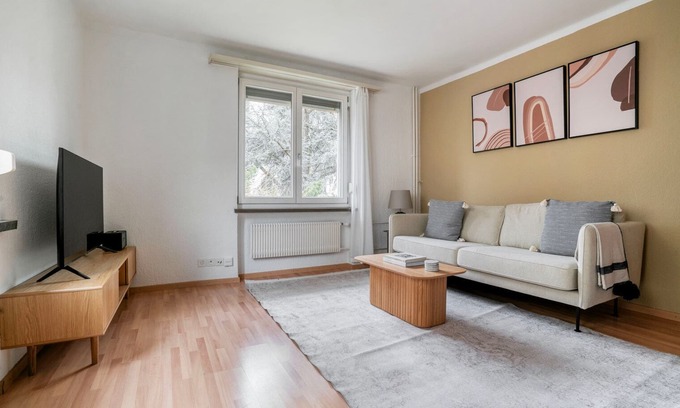 Wipkingen Appartement | Stellar Wipkingen 3BR w/ Common Garden, nr River, by Blueground