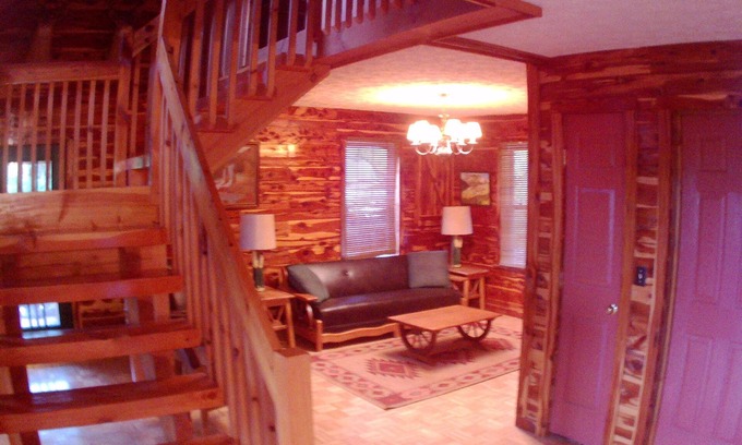 Granville Cabine | Remontez le temps dans les collines du Tennessee au Starlite Retreat Cabin