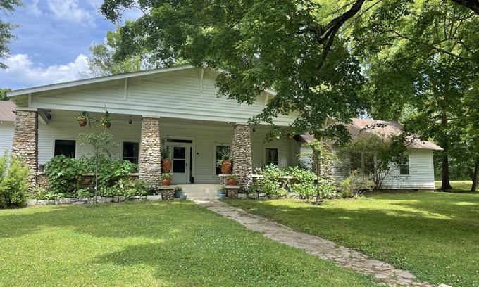 Kimball Maison | Step back into time with this 1850's historic house