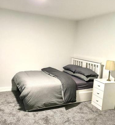 South Hornchurch Maison | Step4 Home