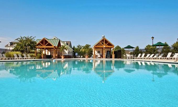Ocean View Maison | Nouvellement mis à jour! | Étapes du pavillon, des piscines et du clubhouse! | 4BR 4BA | 13 personnes!