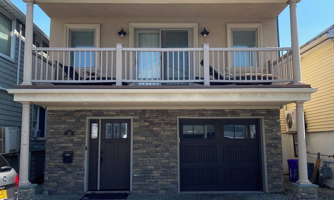 Alden Manor Maison | Steps from the beach! Beautiful 3-bedroom house in Long Beach