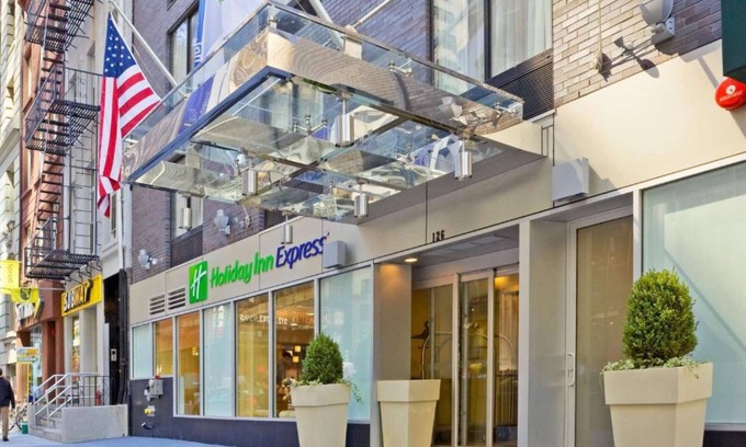 Financial District Hôtel | Steps from Wall Street | Free Breakfast. Gym