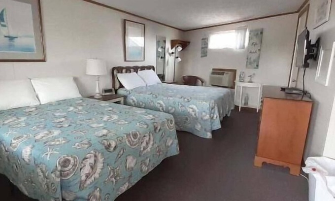 Wells Beach Copropriété | Steps from Wells Beach, Bellevue by the Sea is perfect for your Maine vacation