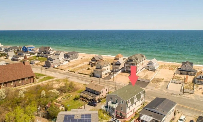 Salisbury Beach Appartement | Steps to Beach Salisbury Shore House #2 AC