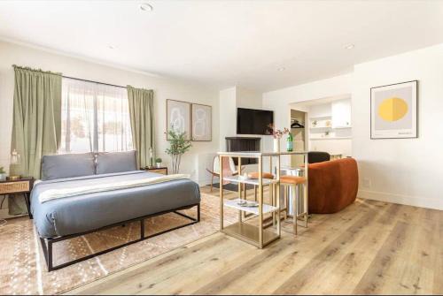 El Porto Appartement | Steps to Beach Manhattan Beach Patio Parking