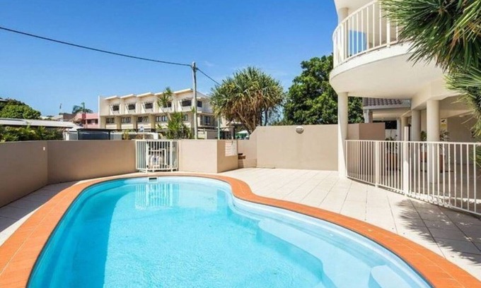 Mudjimba Appartement | Steps to Mudjimba Beach, Cafes & Village, The Sunny Coasts Hidden Gem with Pool