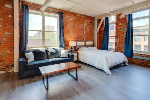 Old Market Appartement | Steps to Shops and Eats Dtwn Omaha Gem!