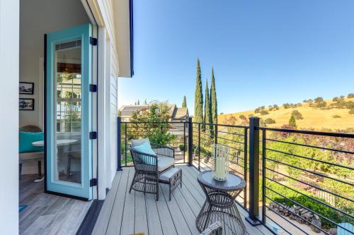 Sutter Creek Maison | Steps to Sutter Creek Chic Wine Country Cottage