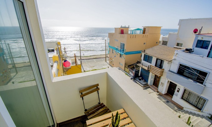 Costa Appartement | Steps to the beach/ocean view>Stylish>Clean / 1 BD