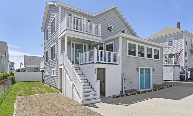 Wells Beach Maison | Nouvelle construction! Sept chambres. Cinq bains. 20 couchages. Étapes vers Wells Beach !!