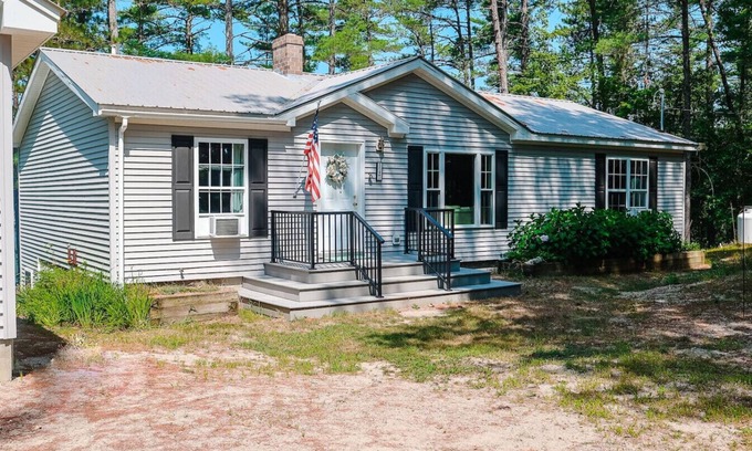 Denmark Maison | Still waters on Long Pond
