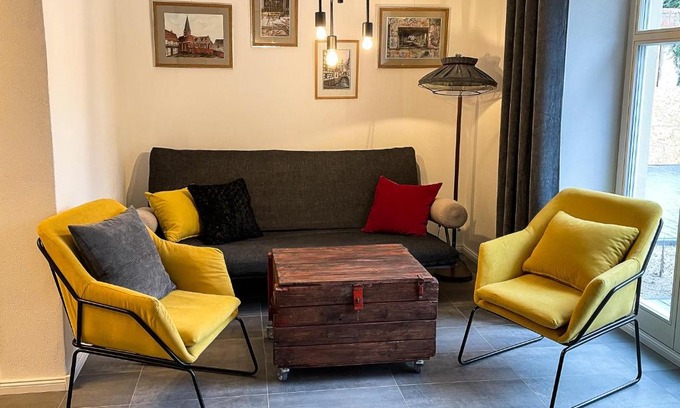 Salzwedel Appartement | stilvolle, zentrale Ferienwohnung Bocksbruecke mit Parkplatz
