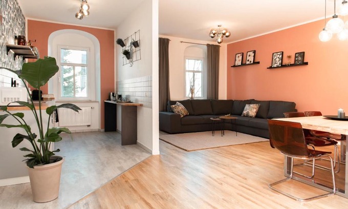 Frankenberg Appartement | Stilvolles Apartment direkt am Markt - Netflix, Nespresso