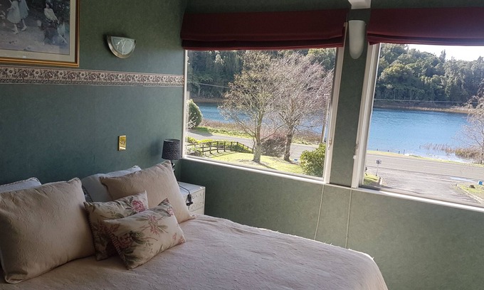 Rotoma Maison | Stilwaters Lakeside Retreat