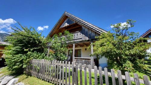 Groebming Maison | Stodertraum 6 "Glockenblume" by Alpenidyll Apartments