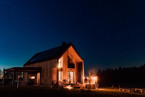 gmina Stezyca Maison | Stodoła naturalnie - wyjątkowy dom z balią na Kaszubach nad jeziorem