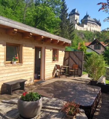 Karlstejn Appartement | Stodola-soukromý apartmán pro dva s venkovní vířivkou