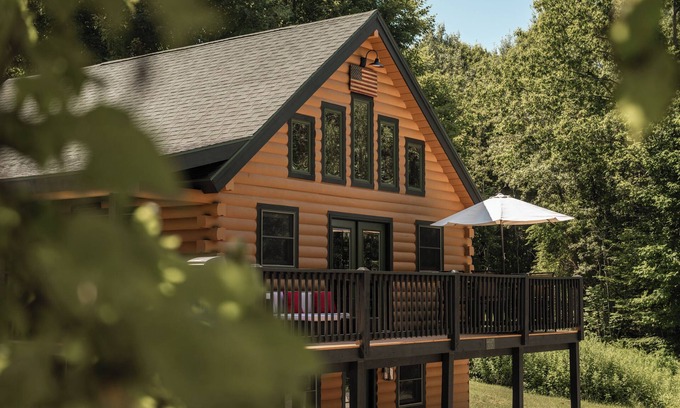 South Butler Cabine | Stone Beach Access | Cabin with a Fire Pit Glow