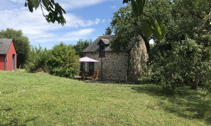 Mont-Dol Maison | Maisonnette en pierre entre Saint Malo et le Mont Saint Michel