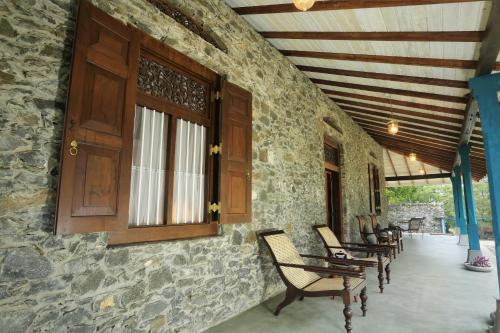 Pallekele Cabine | Stone Cottage