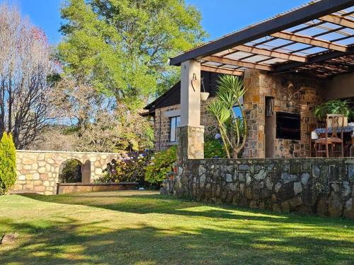 Dullstroom Maison | Stone Cottage