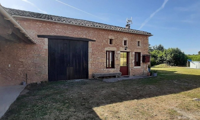 Blanquefort-sur-Briolance Maison | Maison de vacances en pierre