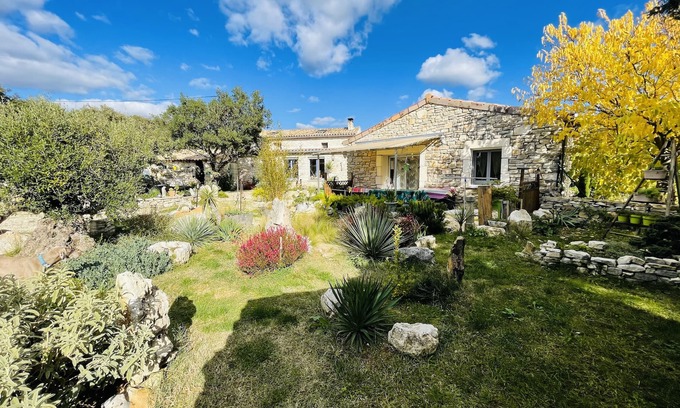 Orgnac-l'Aven Maison | Loue maison en pierre indépendante sud Ardèche