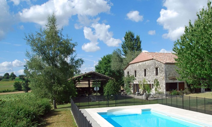 Levignac-de-Guyenne Maison | Grande maison, entourée d'un jardin, vues. Courte distance en voiture des villes historiques