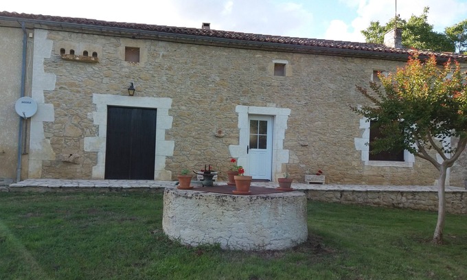 Castillon - Pujols Intercommunalite Maison | Maison en pierre à la campagne 2 ch.