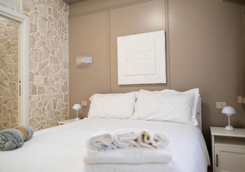 Taranto Maison | Stone House