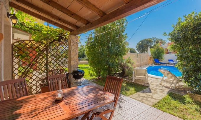 Dracevac Maison | Maison ancienne en pierre avec piscine privée et 3 chambres près de Porec