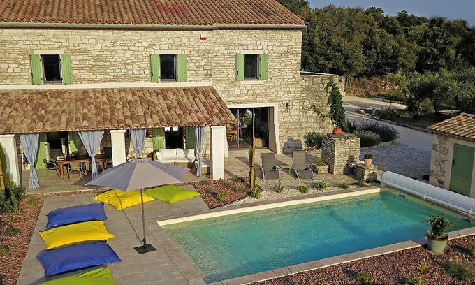 Orgnac-l'Aven Maison | Maison en pierre piscine privée, vue panoramique, proche des Gorges de l'Ardèche