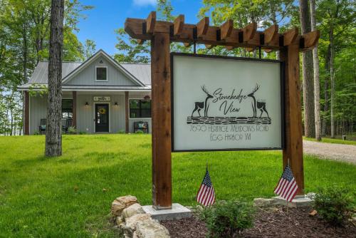Egg Harbor Maison | Stonehedge View by Simple Life Rentals