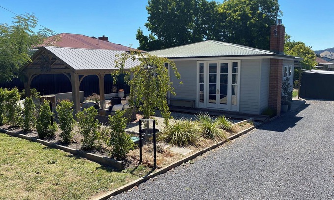 Myrtleford Maison | Stones on Standish "RUA"