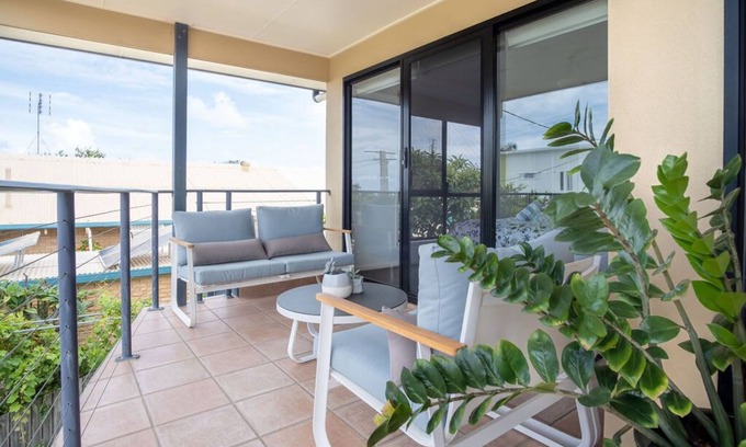 Shelly Beach Maison | Stones Throw To Shelly Beach + Pet Friendly!