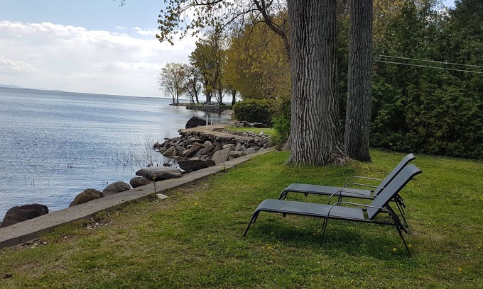 Venise-en-Quebec Maison | Escale 471: Tranquilité au bord du Lac Champlain