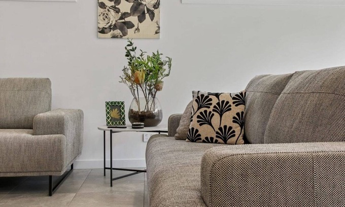 Reservoir Maison | Storey Time I 2BR Townhouse for Melbourne Travel