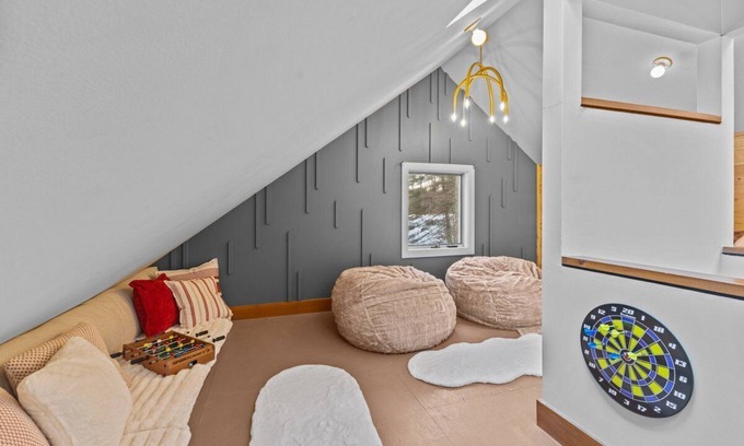 Moscow Maison | Stowe Secluded Carriage House in the Woods