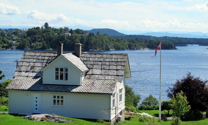 Lysekloster Maison | Strøneneset by Interhome