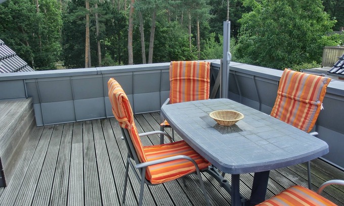 Markgrafenheide Appartement | Strandnah und Ruhig Gelegen, 2-zimmer-ferienwohnung 2 Personen mit Großer Dachte