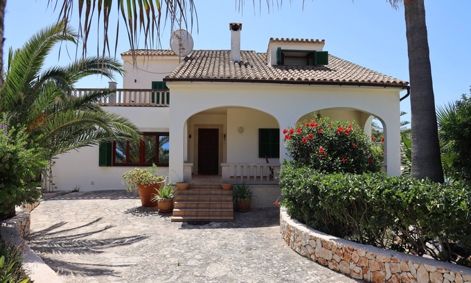 Cala Llombards Maison | Strandnahe Villa in Ruhiger Lage mit Pool & A/C