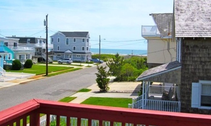 Strathmere Maison | Strathmere Beach Block Rental! Pet Friendly! Contact owner for details on pets