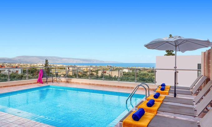 Pyrgos Psilonerou Villa | Stratianna Grande vue