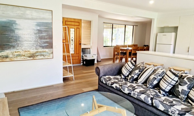 Surfside Maison | Stroll to beach and Mangrove walk Fisherman's paradise