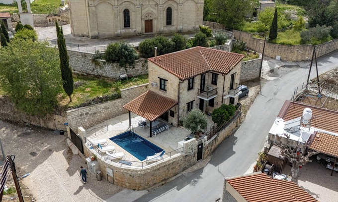 Stroumpi Villa | Villa avec piscine privée Stroumpi