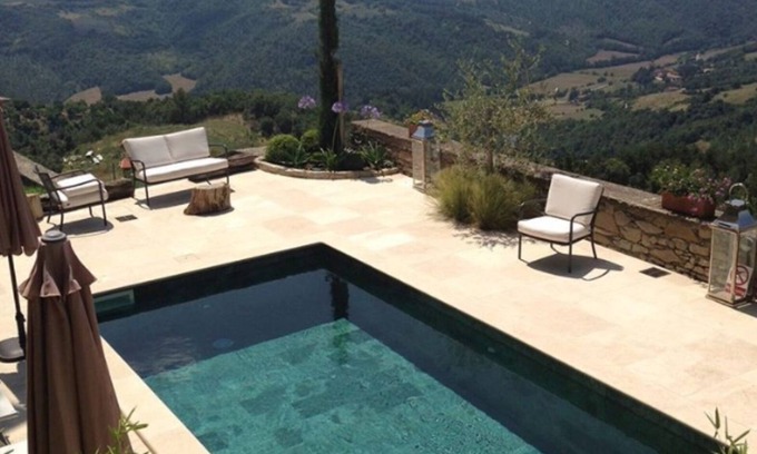 Monte Santa Maria Tiberina Maison | Stunning Luxury House (Lower 2 Floors) with Amazing Views & Pool in green Marble