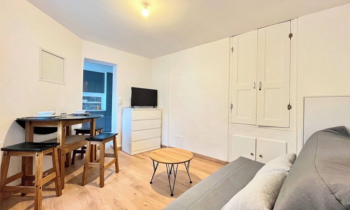 Angouleme Appartement | Studio à 10 minutes de marche du cœur de la ville