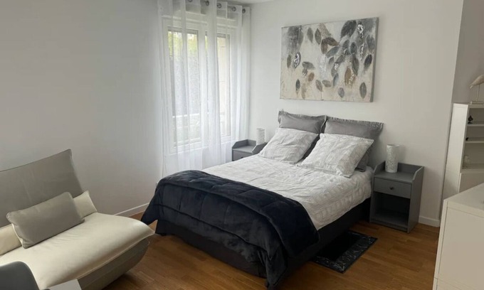 Puteaux Appartement | Studio à Puteaux proche de Paris La Défense Arena